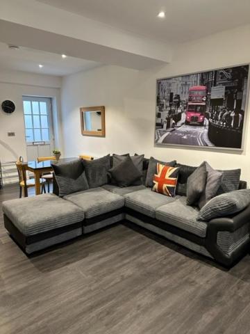 Apartment Stunning Flat With Parking Free Near Sutton Station