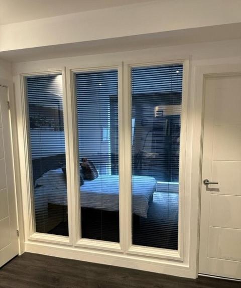 Stunning Flat With Parking Free Near Sutton Station *